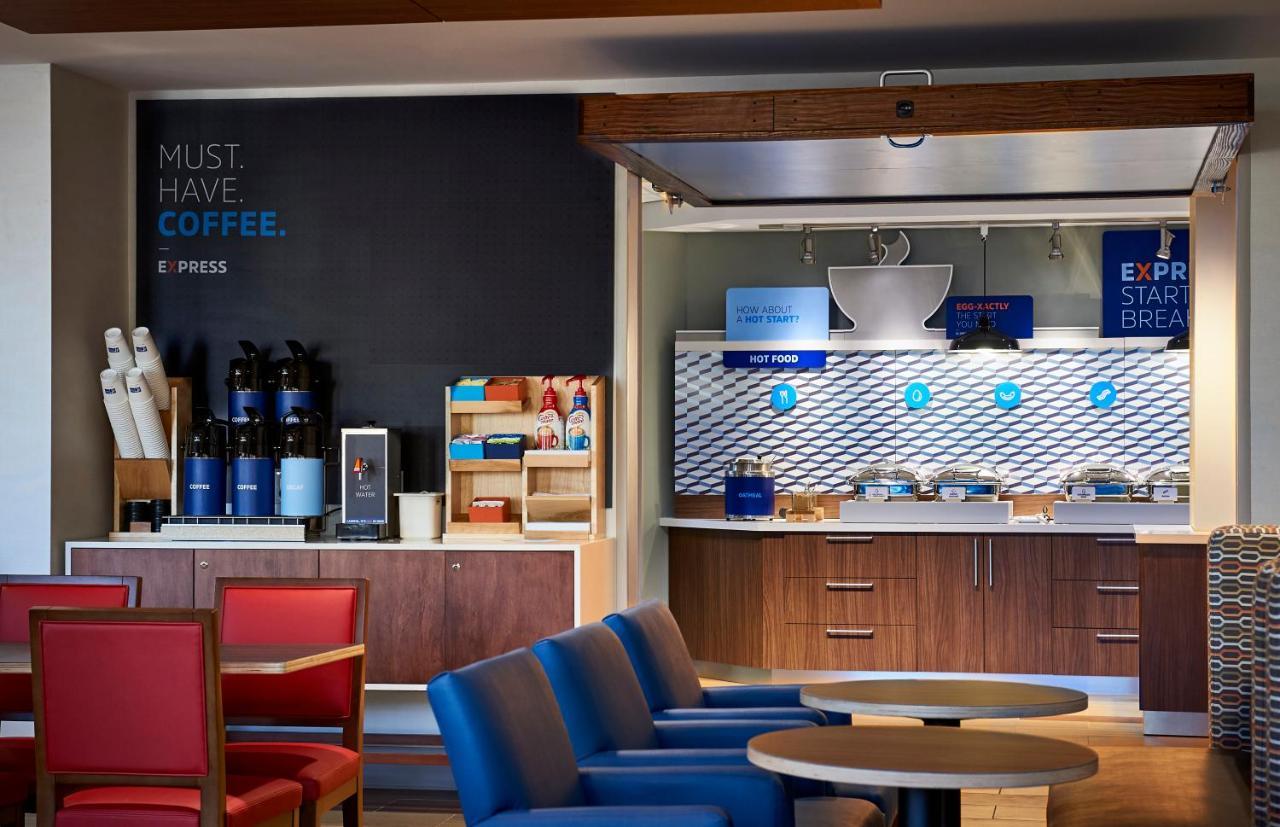 Holiday Inn Express - Jamaica - Jfk Airtrain - Nyc By Ihg Нью-Йорк Экстерьер фото